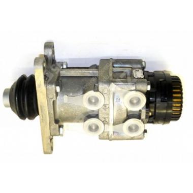 Кран тормозной двухсекционный 33106, 331061, 331063 Cummins 3.8 Евро 4 (ГАЗ)