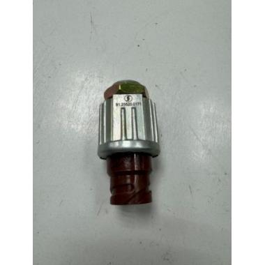 Датчик стоп сигнала F2000 F3000 X3000 SHAANXI
